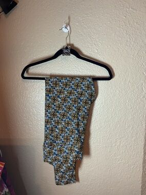 Lularoe Leggings Women’s Size TC Tall & Curvy Fits Sizes 12-18 NWOT